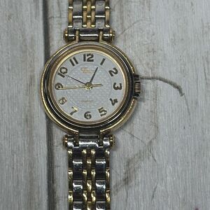 Vintage Timex Watch Womens Stainless Steel Silver Gold Water Resistant Quartz 68